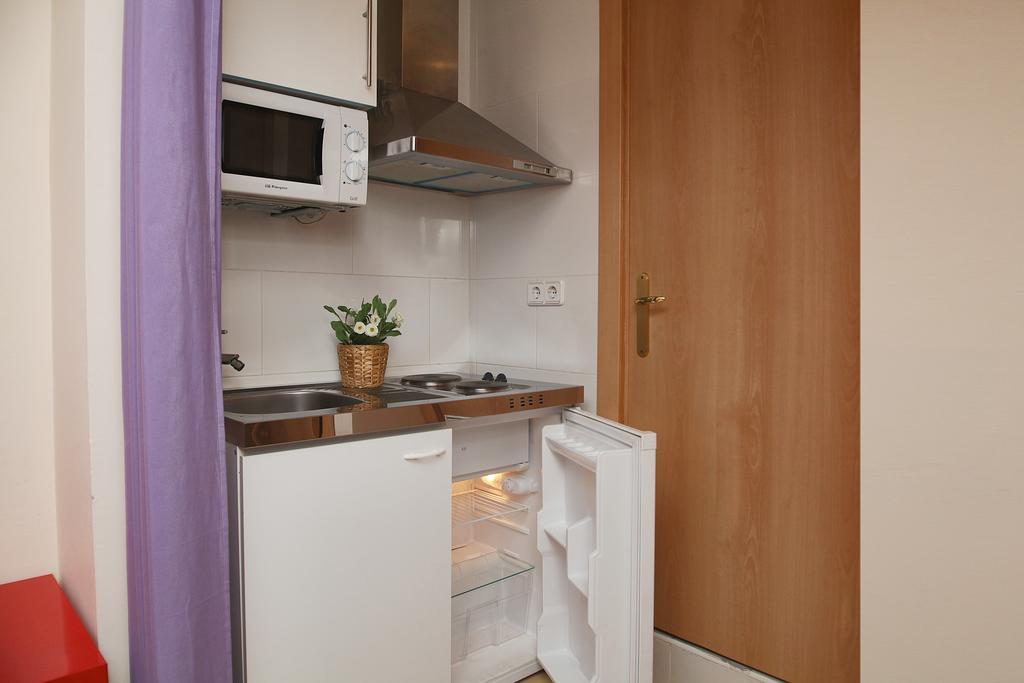 Stopbarcelona Universidad Apartments Exterior foto