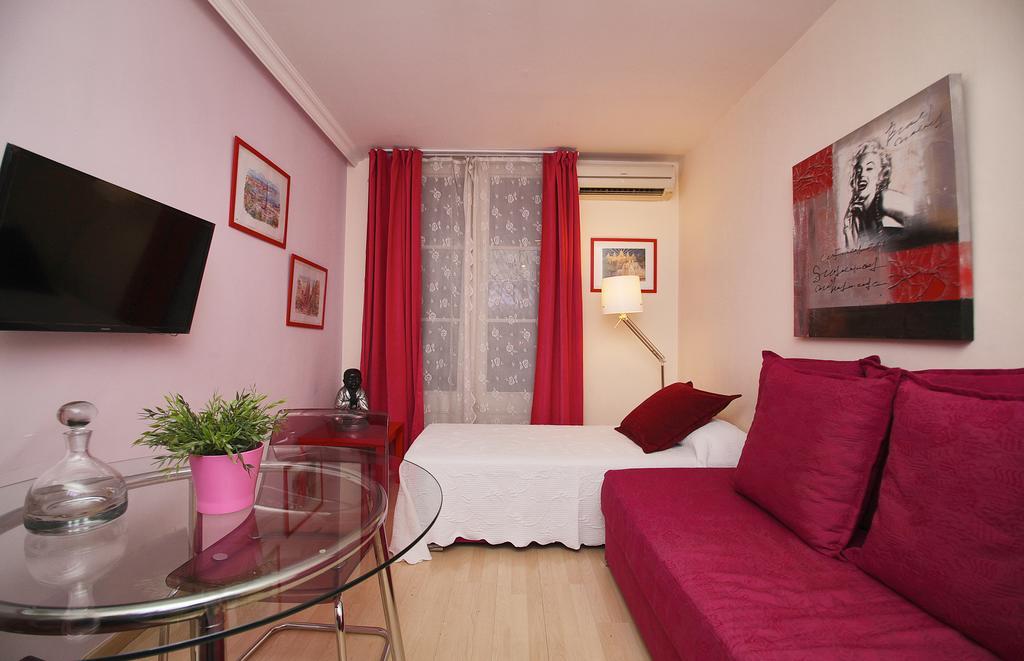 Stopbarcelona Universidad Apartments Exterior foto