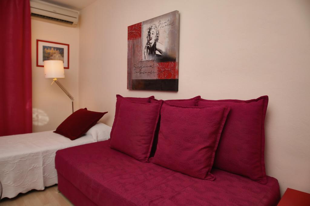 Stopbarcelona Universidad Apartments Exterior foto